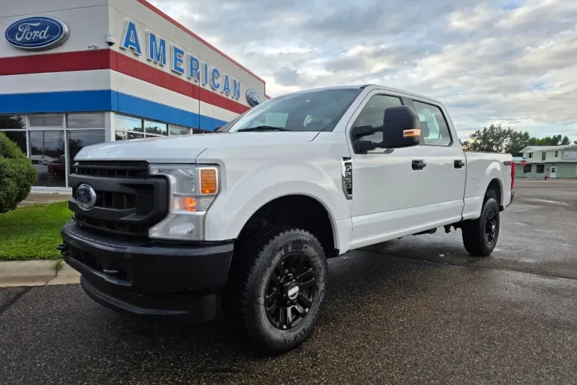 2022 Ford F-250 XL photo 1