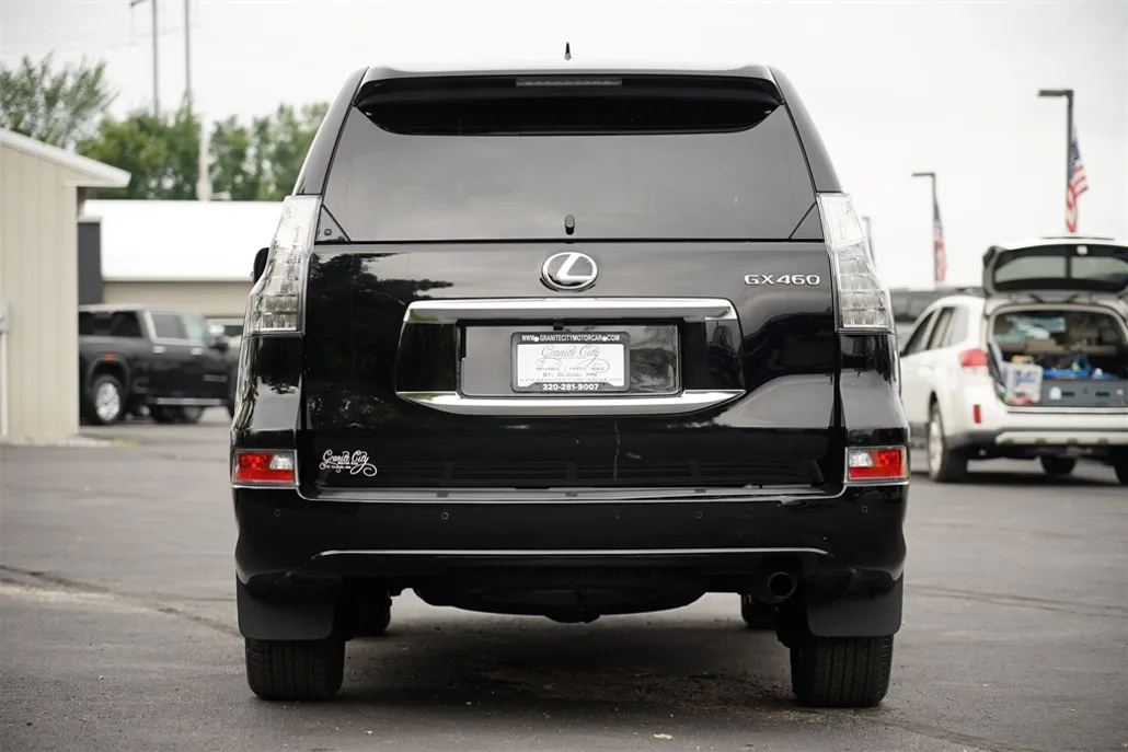 2023 Lexus GX 460 Premium photo 1