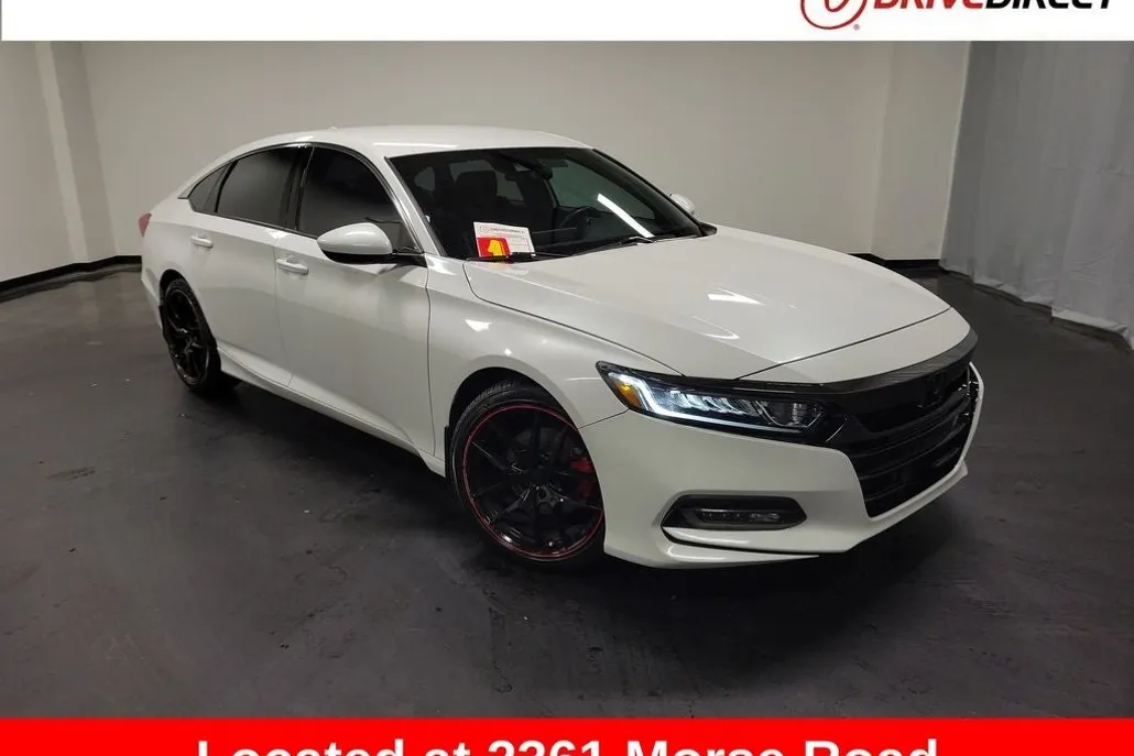 2018 Honda Accord Sport photo 1
