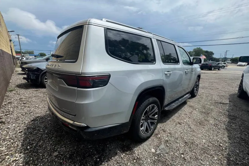 2023 Jeep Wagoneer Series II photo 1