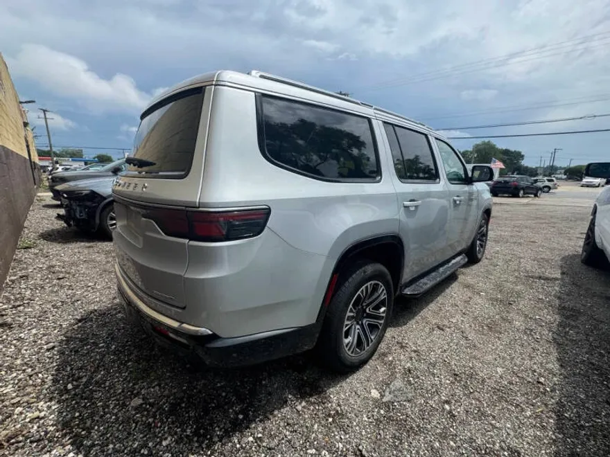 2023 Jeep Wagoneer Series II photo 1