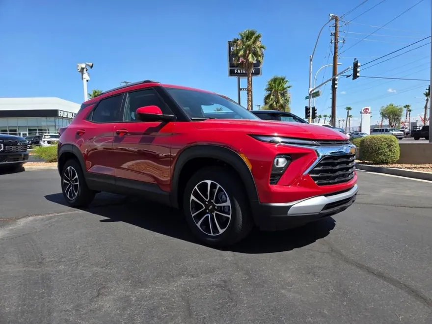 2026 Chevrolet Trailblazer LT photo 1
