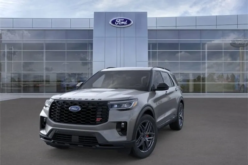 2025 Ford Explorer ST photo 1