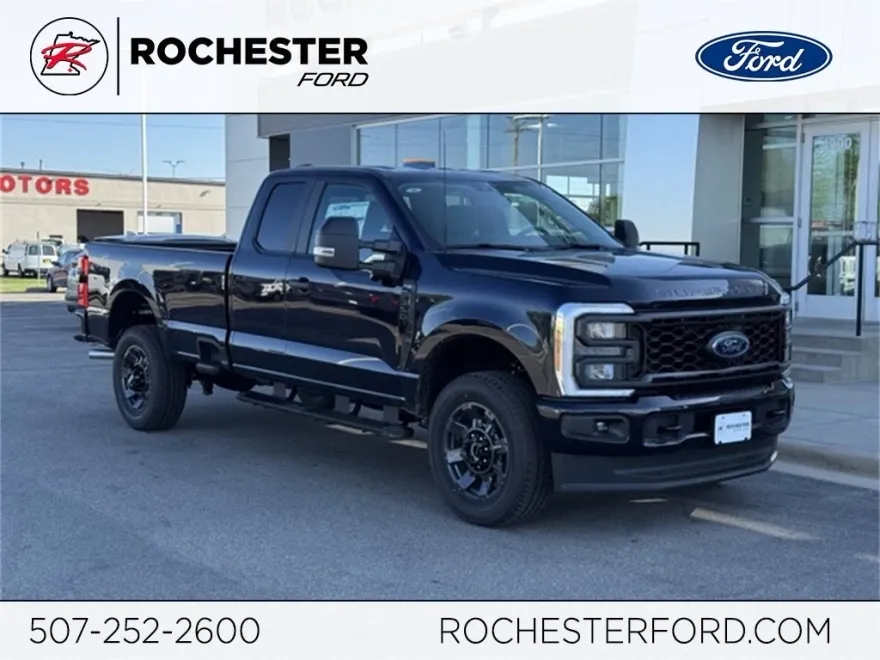 2025 Ford F-350 XL photo 1