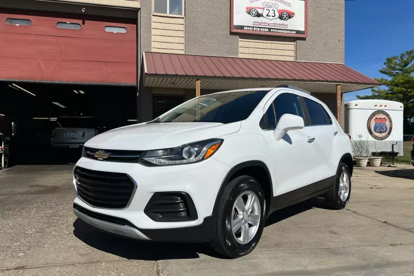 2018 Chevrolet Trax LT photo 1