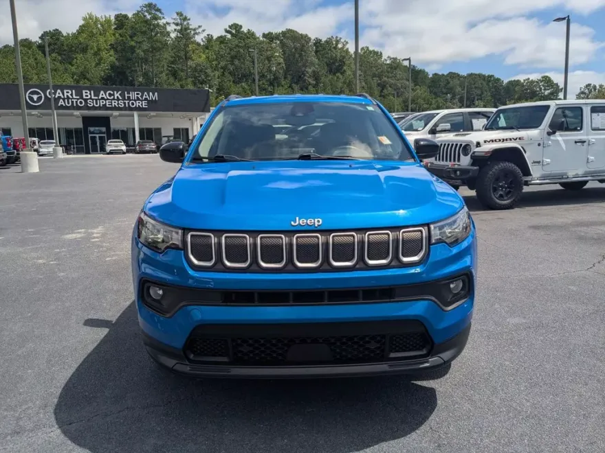 2022 Jeep Compass Latitude photo 1