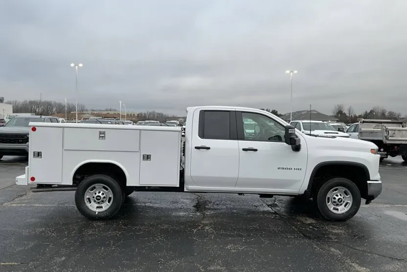 2025 Chevrolet Silverado 2500HD photo 1