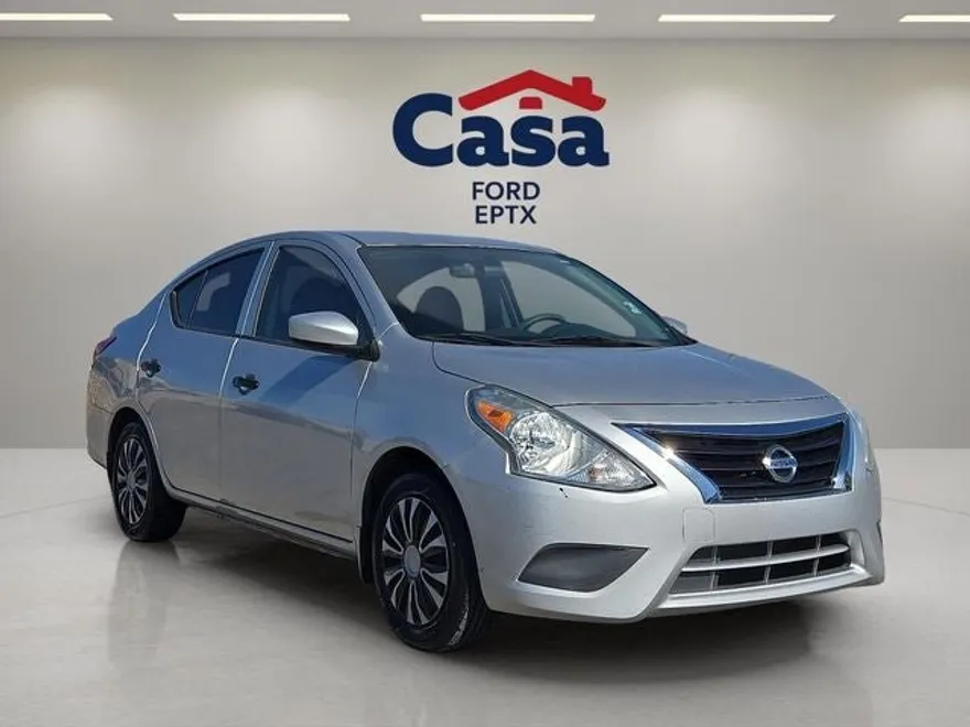 2016 Nissan Versa 1.6 Plus photo 1