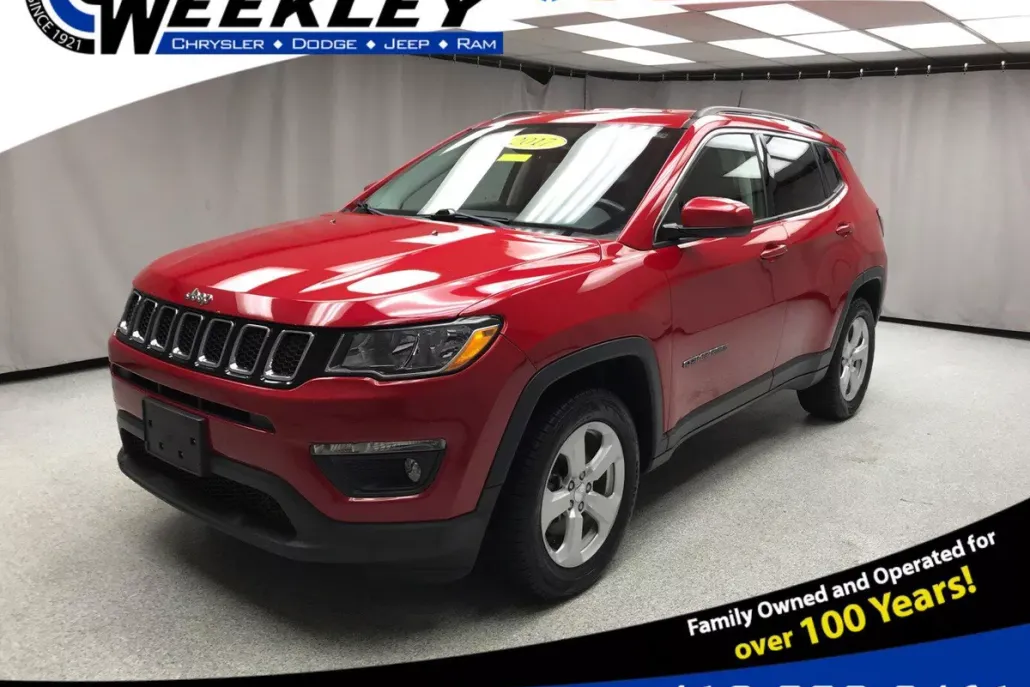2017 Jeep Compass Latitude photo 1