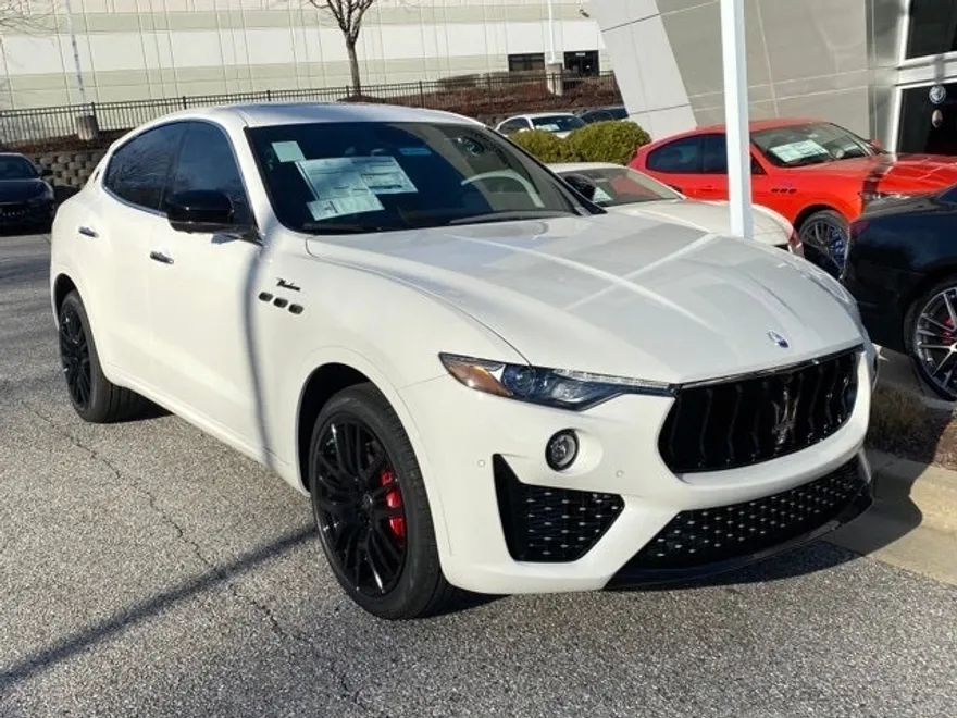 2024 Maserati Levante Modena photo 1