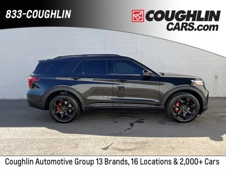 2021 Ford Explorer ST photo 1