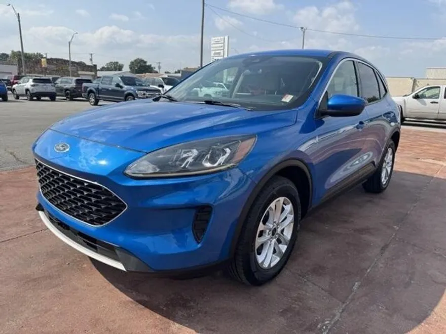 2020 Ford Escape SE photo 1