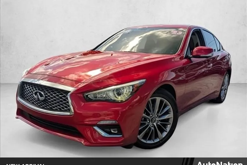 2023 Infiniti Q50 LUXE photo 1