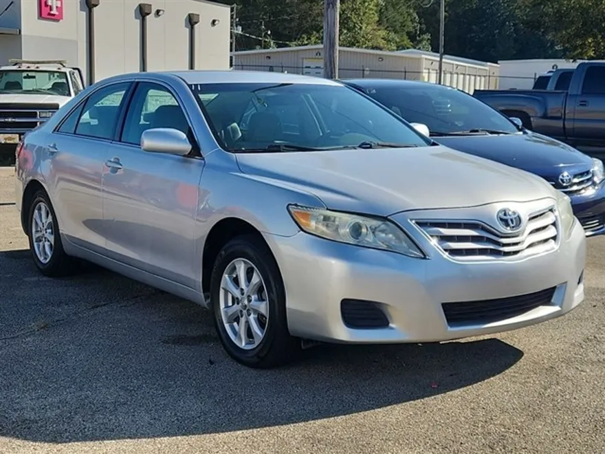 2011 Toyota Camry Base photo 1