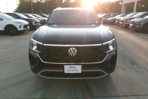2025 Volkswagen Atlas Cross Sport SE Technology photo 2