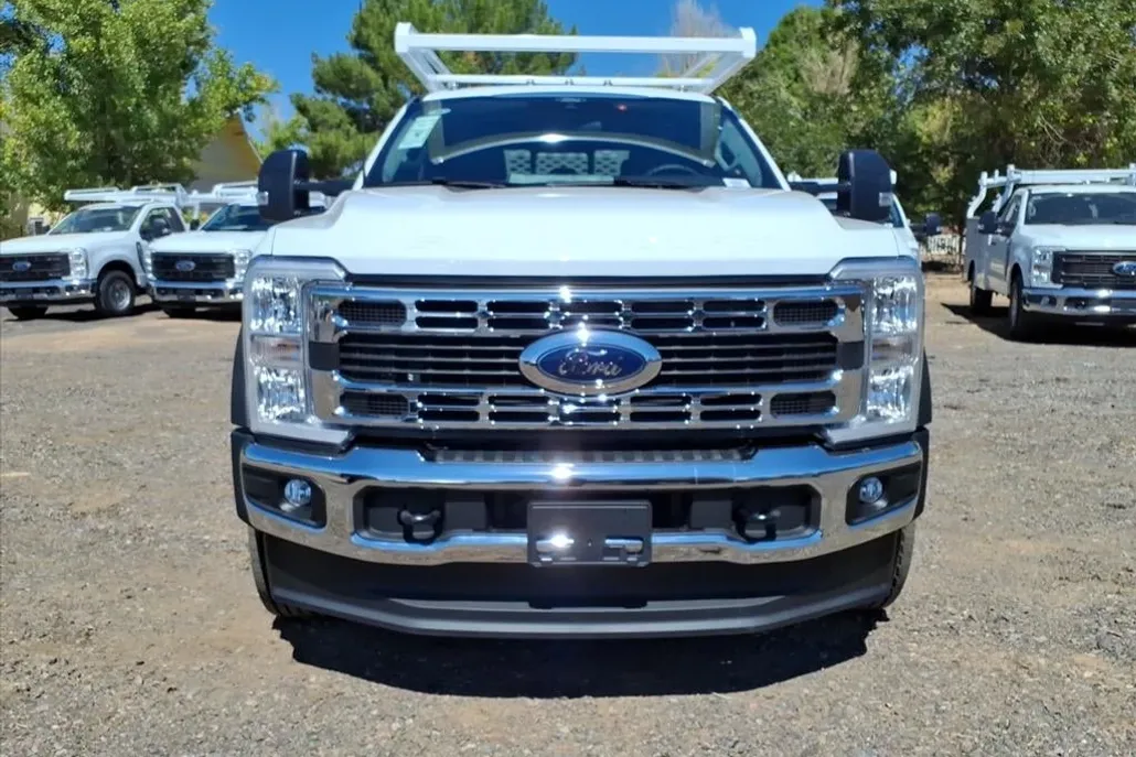 2026 Ford F-550 XL photo 1