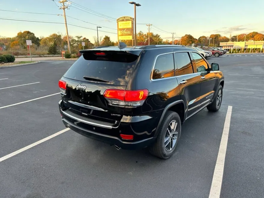 2018 Jeep Grand Cherokee Limited photo 1