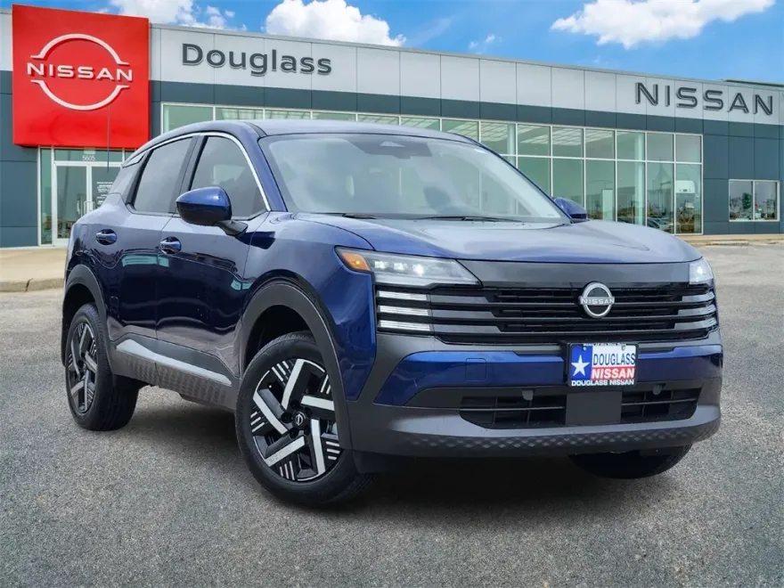 2025 Nissan Kicks SV photo 1
