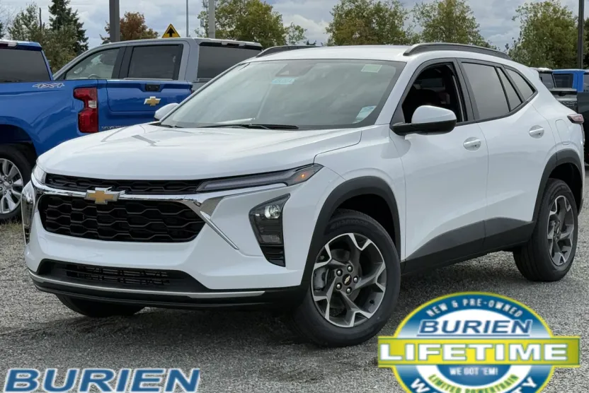 2026 Chevrolet Trax LT photo 1