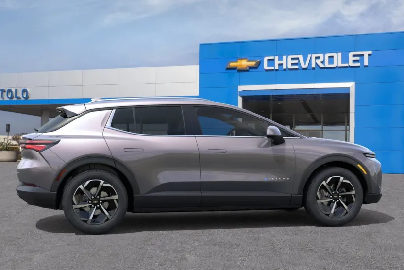 2026 Chevrolet Equinox EV 1LT photo 1