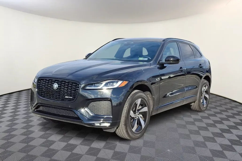 2024 Jaguar F-PACE P250 R-Dynamic S photo 1