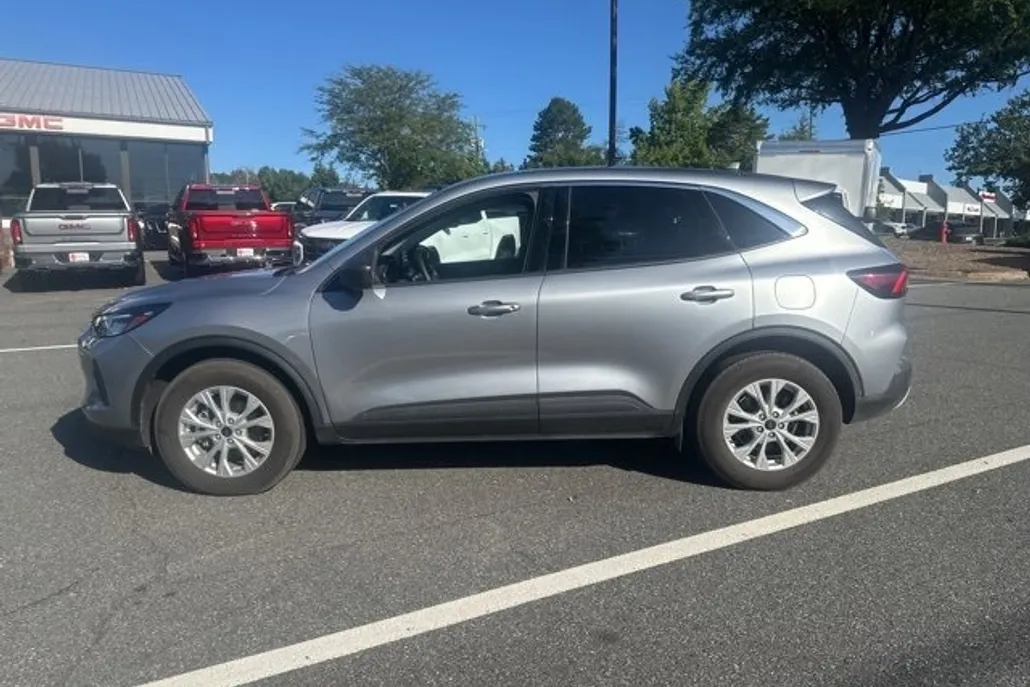 2024 Ford Escape Active photo 1