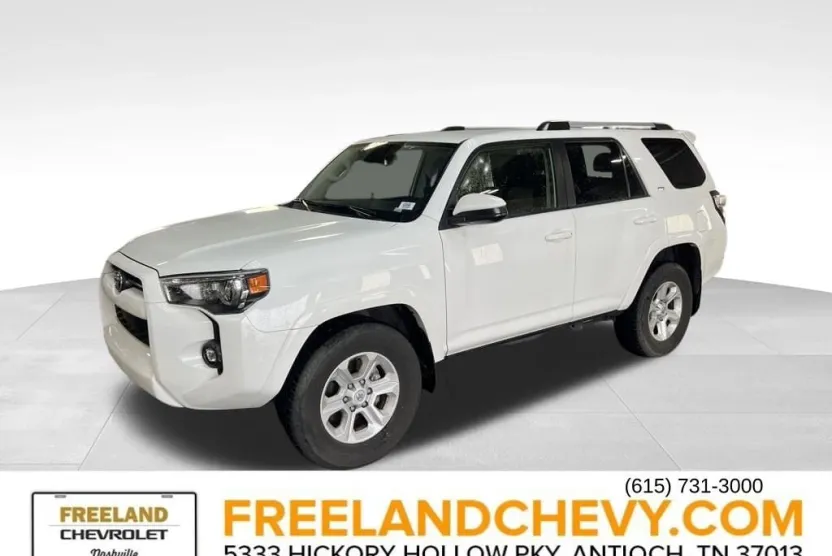 2024 Toyota 4Runner SR5 photo 1