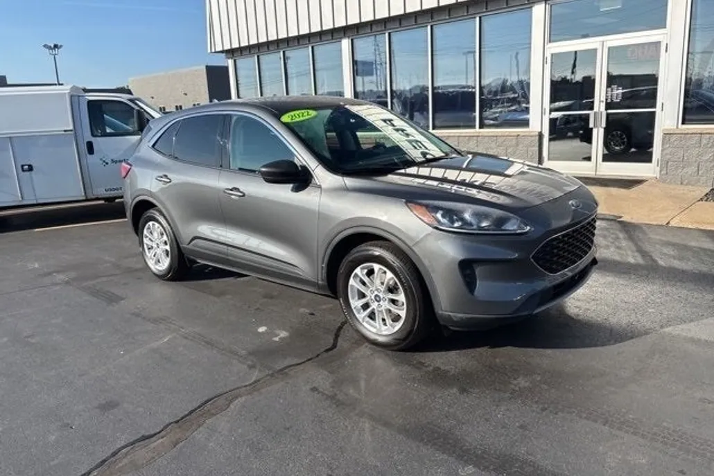 2022 Ford Escape SE photo 1