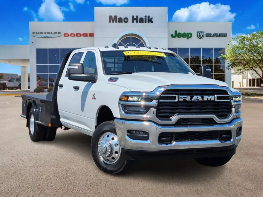 2025 Ram 3500 Tradesman photo 1