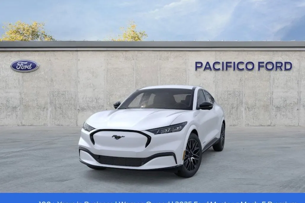 2025 Ford Mustang Mach-E Premium photo 1