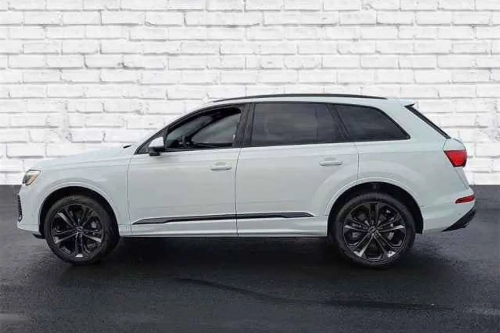 2025 Audi Q7 Premium Plus 55 photo 1