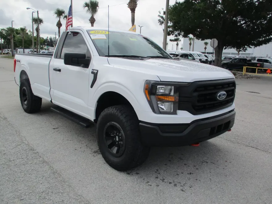 2023 Ford F-150 XL photo 1
