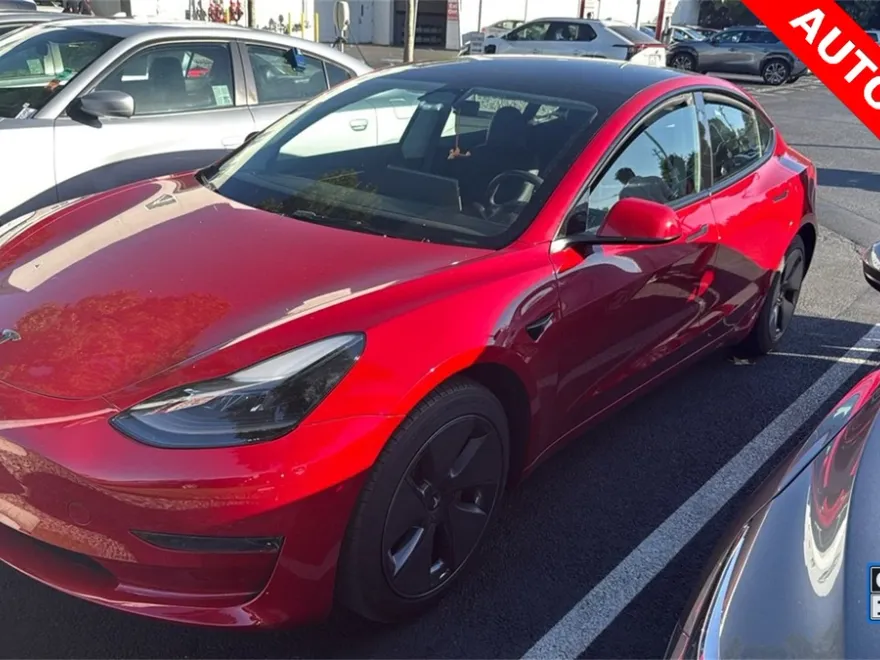 2023 Tesla Model 3 photo 1