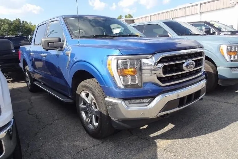2023 Ford F-150 XLT photo 1