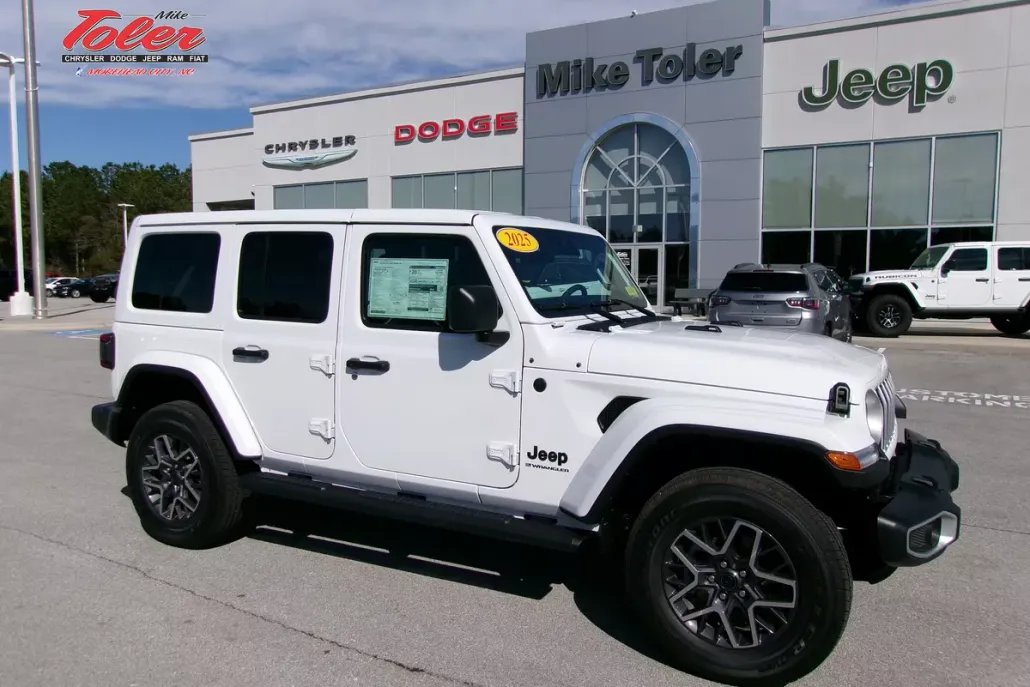 2025 Jeep Wrangler Sahara photo 1