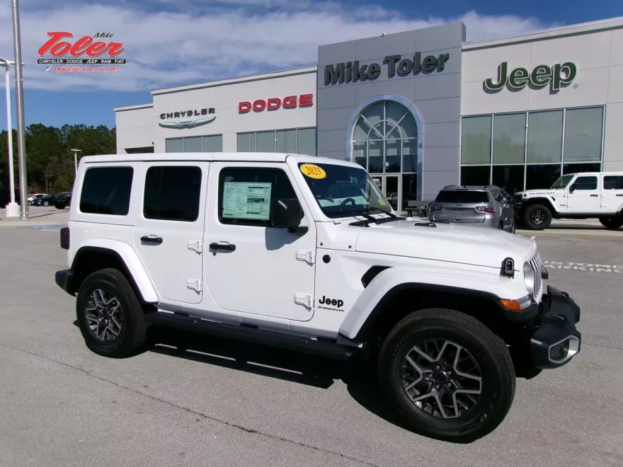 2025 Jeep Wrangler Sahara photo 1