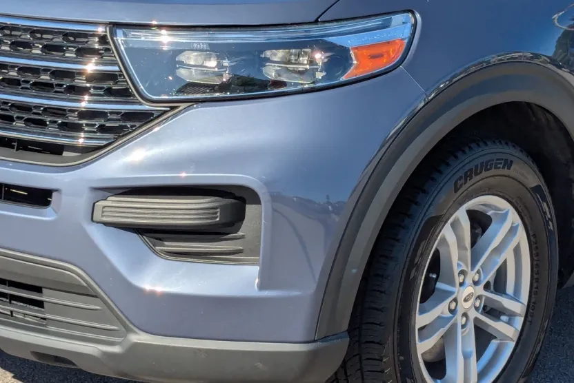 2021 Ford Explorer XLT photo 1
