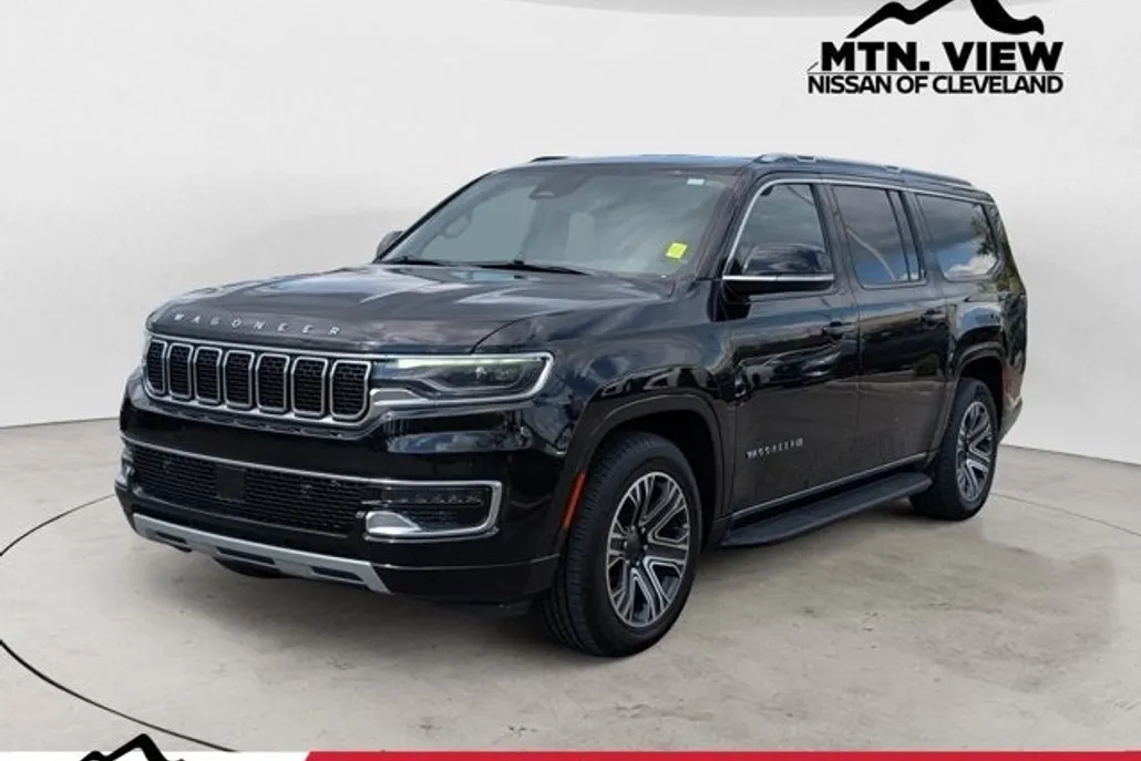 2023 Jeep Wagoneer L Series II photo 1
