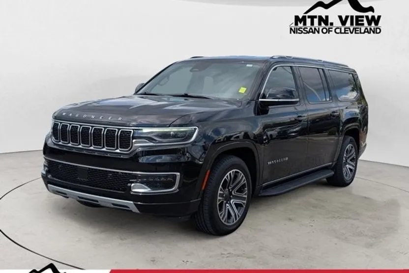 2023 Jeep Wagoneer L Series II photo 1