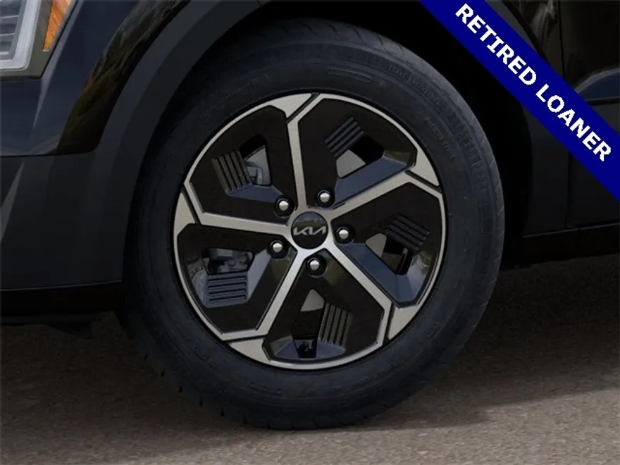 2025 Kia Niro LX photo 1