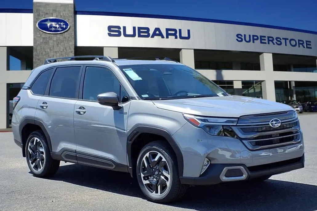 2025 Subaru Forester Limited photo 1