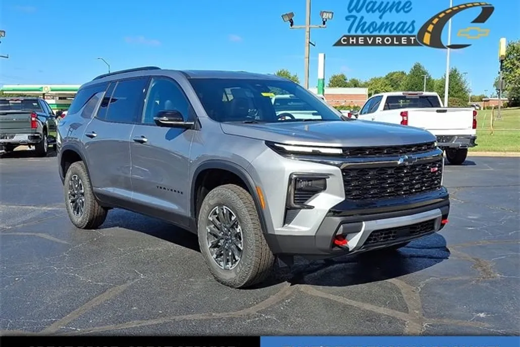 2026 Chevrolet Traverse Z71 photo 1