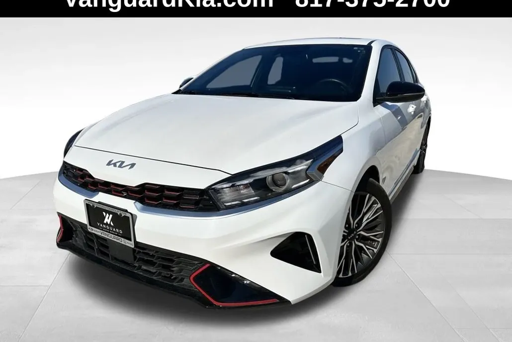 2024 Kia Forte GT-Line photo 1
