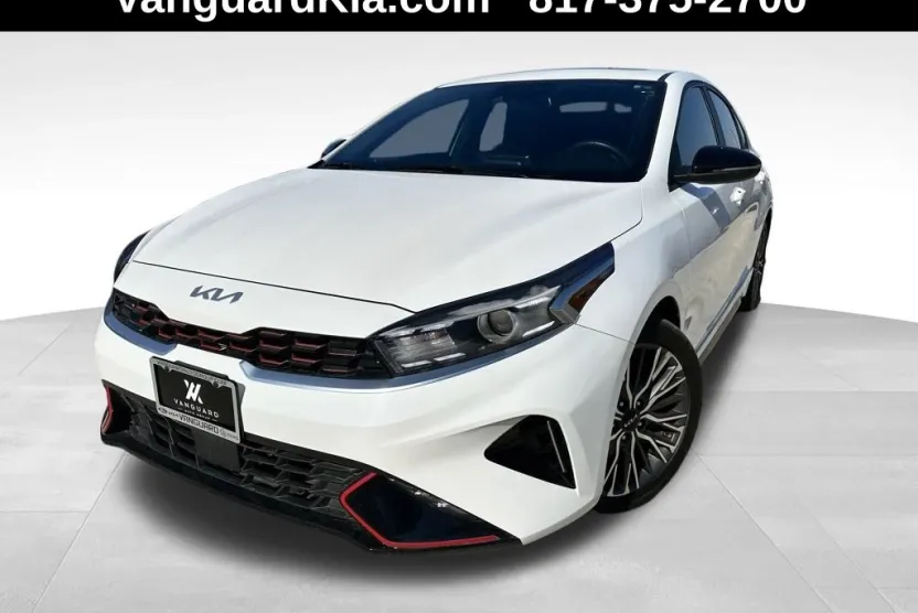 2024 Kia Forte GT-Line photo 1