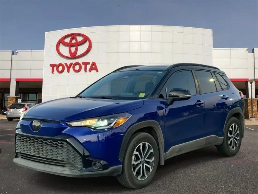 2024 Toyota Corolla Cross Hybrid SE photo 1