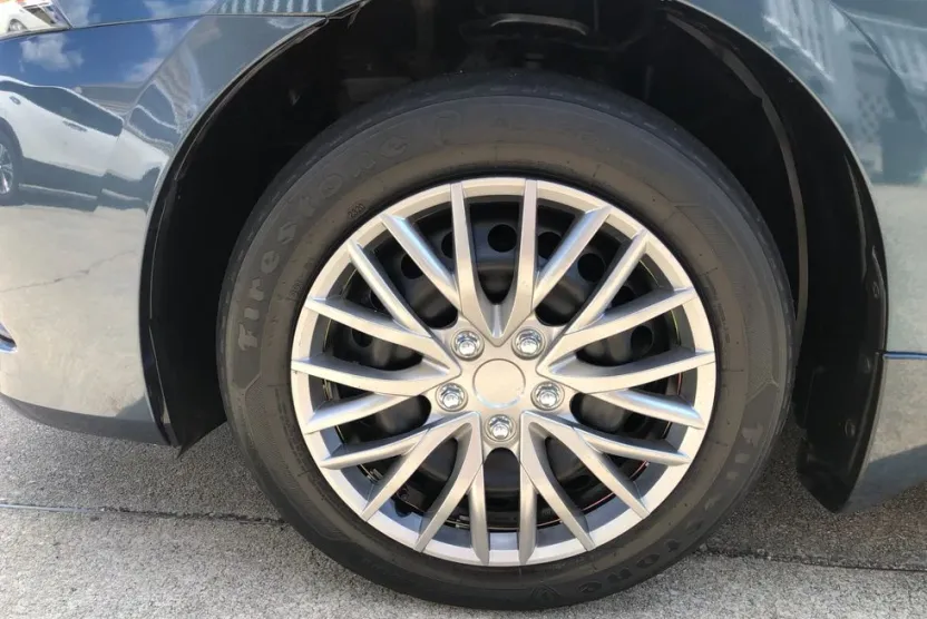 2015 Nissan Sentra SV photo 1