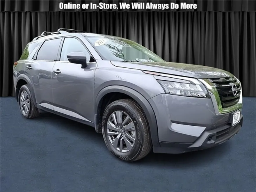 2024 Nissan Pathfinder SV photo 1