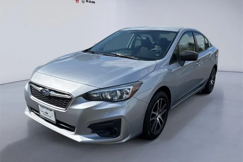 2019 Subaru Impreza 2.0i photo 1