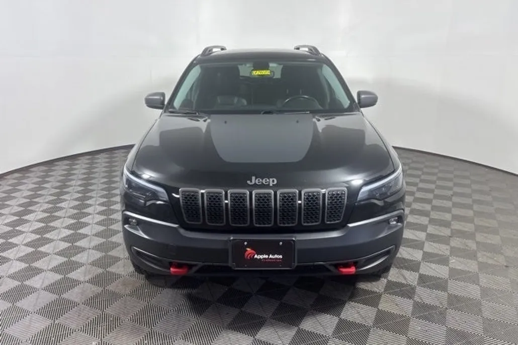 2019 Jeep Cherokee Trailhawk photo 1