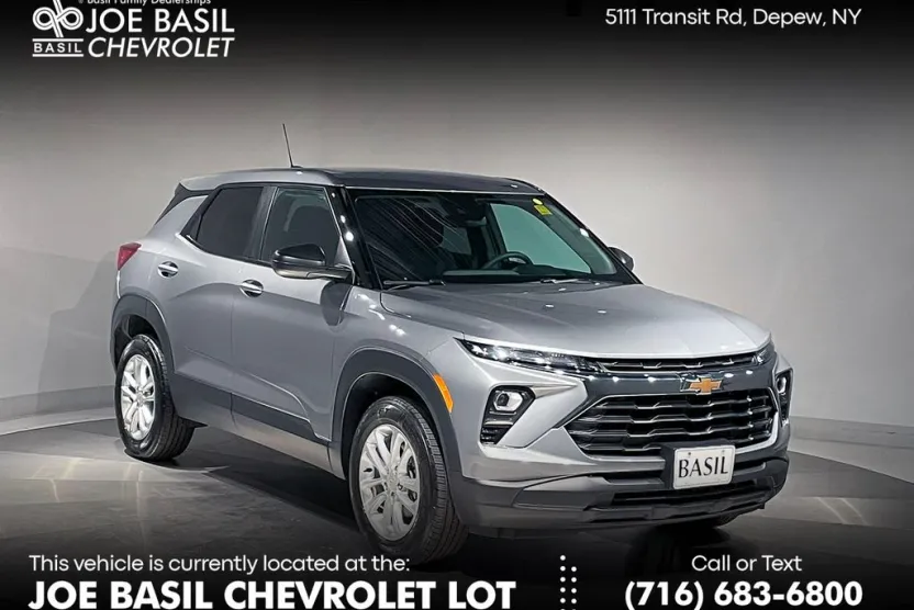 2025 Chevrolet Trailblazer LS photo 1